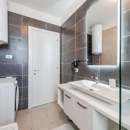 Serene Haven Talea By Pikhost Apartament Tale