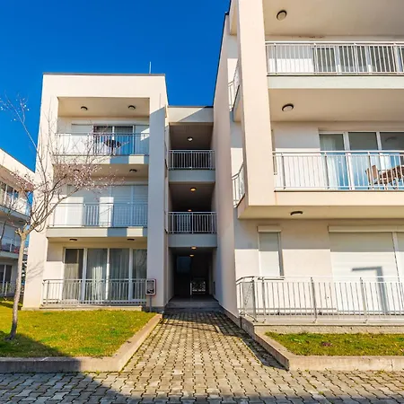 Serene Haven Talea By Pikhost Apartament Tale
