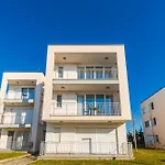 Serene Haven Talea By Pikhost Appartement *