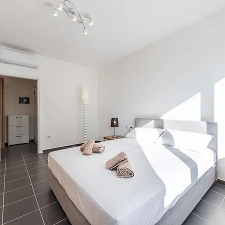 Serene Haven Talea By Pikhost 公寓 Tale